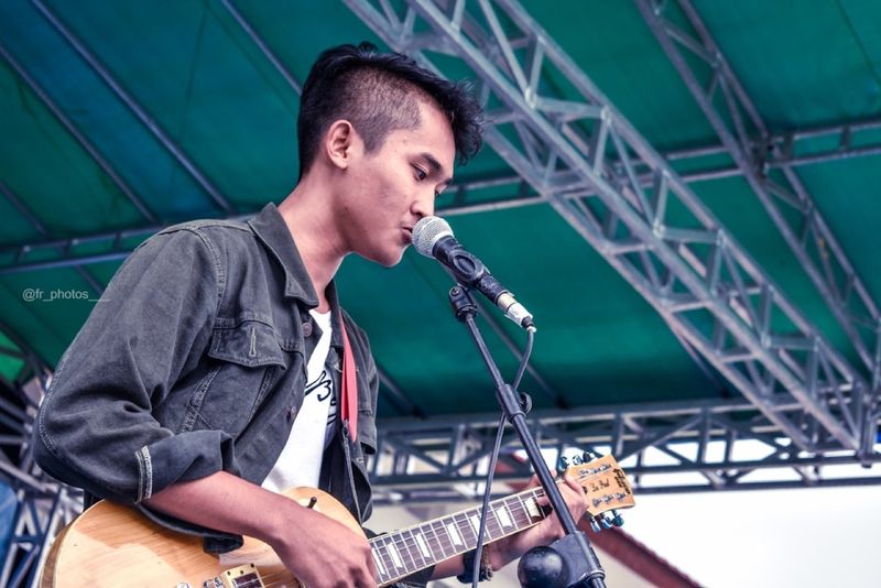 Chord Jangan Paksa Rindu: Kunci Dasar dan Makna Liriknya
