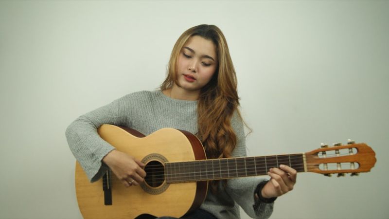Chord Nina: Kunci Dasar dan Makna Liriknya